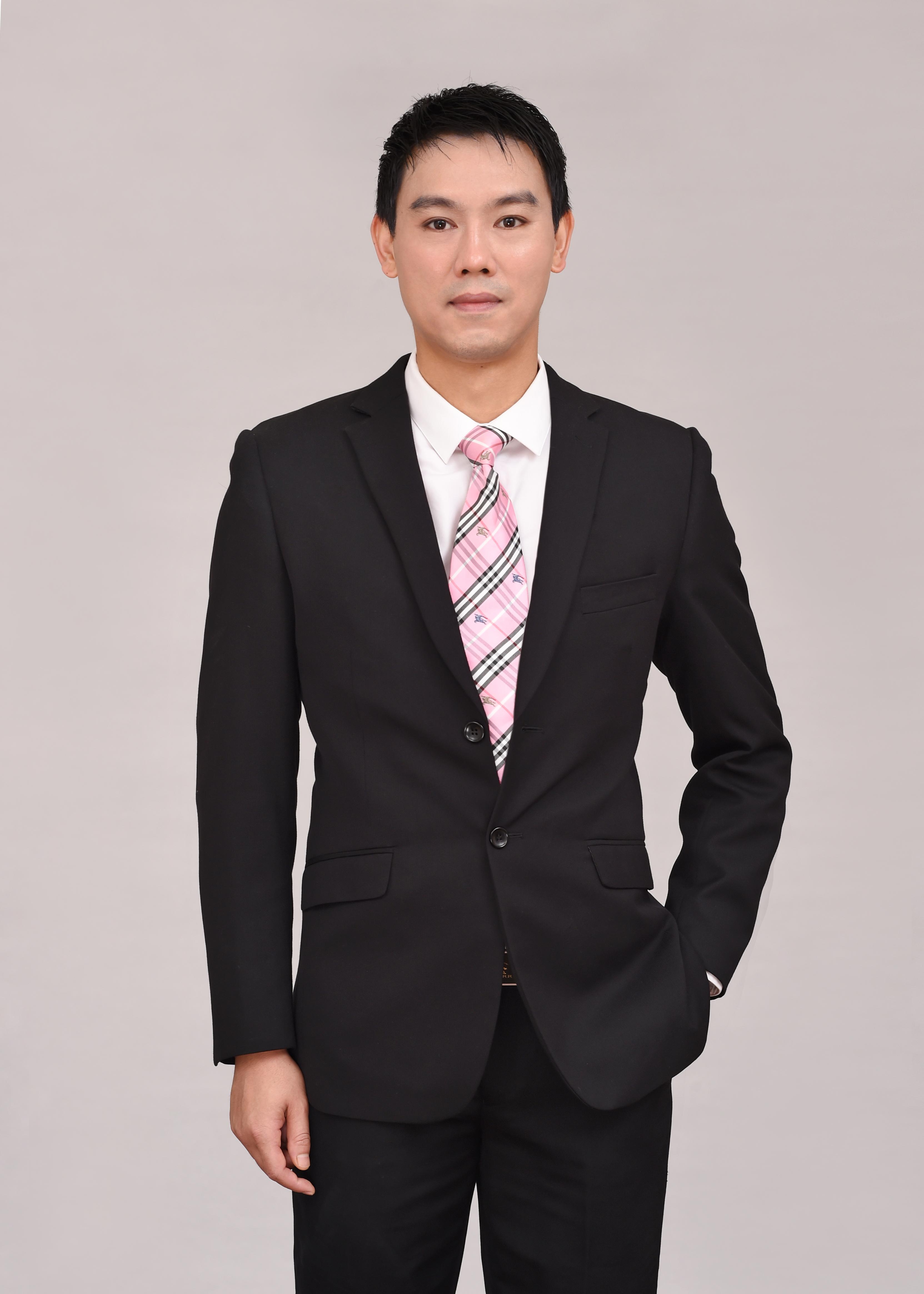 李晓娟 插画与概念设计总监